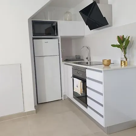 Tatil Evi Sunset Avenue For Couple W/ Jacuzzi Hot Water