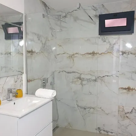 Sunset Avenue For Couple W/ Jacuzzi Hot Water Paul do Mar (Madeira)