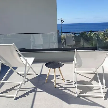 Sunset Avenue For Couple W/ Jacuzzi Hot Water Tatil Evi Paul do Mar (Madeira)