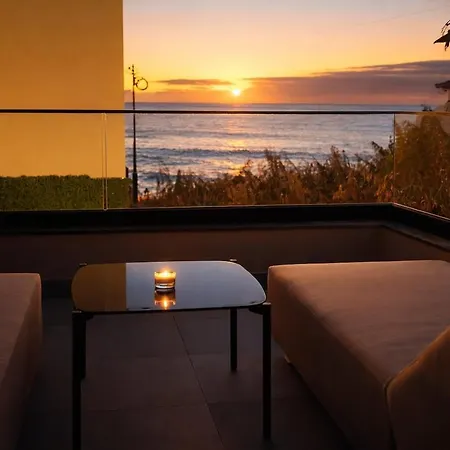 Sunset Avenue For Couple W/ Jacuzzi Hot Water Σπίτι διακοπών Paul do Mar (Madeira)