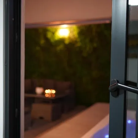 Σπίτι διακοπών Sunset Avenue For Couple W/ Jacuzzi Hot Water *
