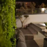 Sunset Avenue For Couple W/ Jacuzzi Hot Water * Paul do Mar (Madeira)