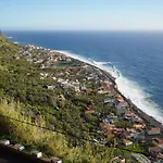 Hébergement de vacances Sunset Avenue For Couple W/ Jacuzzi Hot Water Paul do Mar (Madeira)