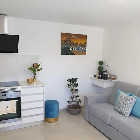 Semesterbostad Sunset Avenue For Couple W/ Jacuzzi Hot Water